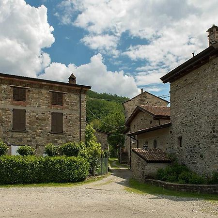 Albergo Diffuso Casa Delle Favole Ferriere Kültér fotó