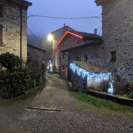 Albergo Diffuso Casa Delle Favole Ferriere Kültér fotó