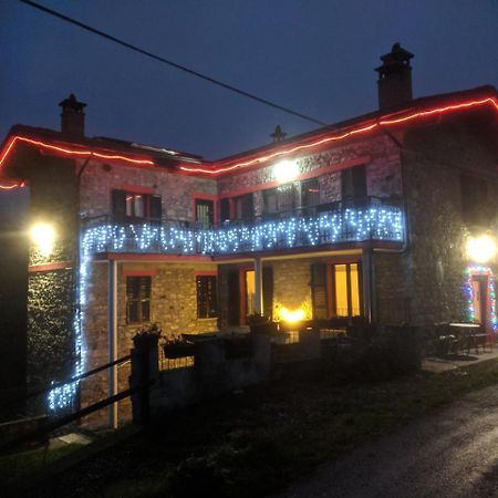 Albergo Diffuso Casa Delle Favole Ferriere Kültér fotó