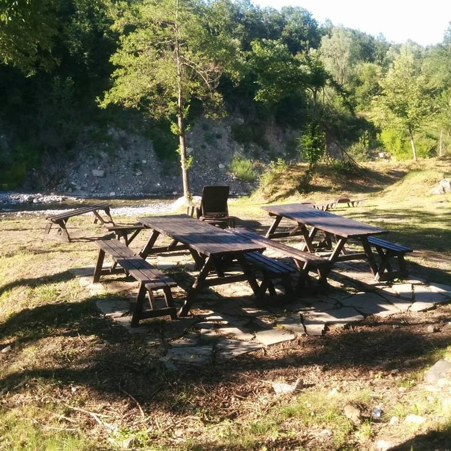 Albergo Diffuso Casa Delle Favole Ferriere Kültér fotó